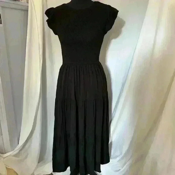 Zesica womens small Black maxi dress tiered flutter sleeves smocked loose flowy - Picture 2 of 7